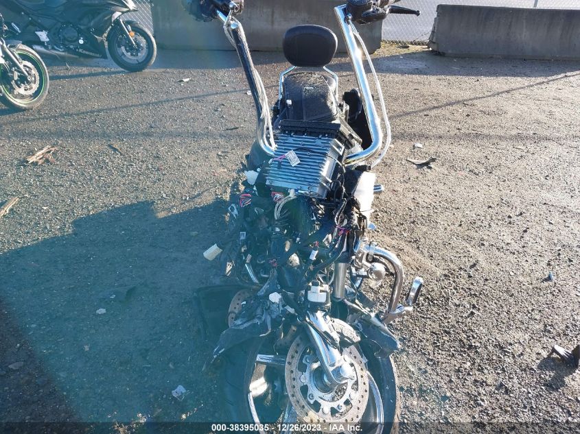 2015 HARLEY-DAVIDSON FLHXSE CVO STREET GLIDE - 1HD1PXN17FB964388