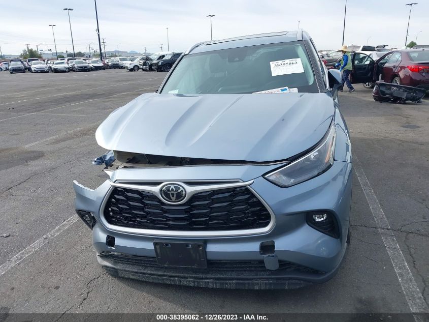 2022 TOYOTA HIGHLANDER XLE - 5TDHZRAH4NS121281