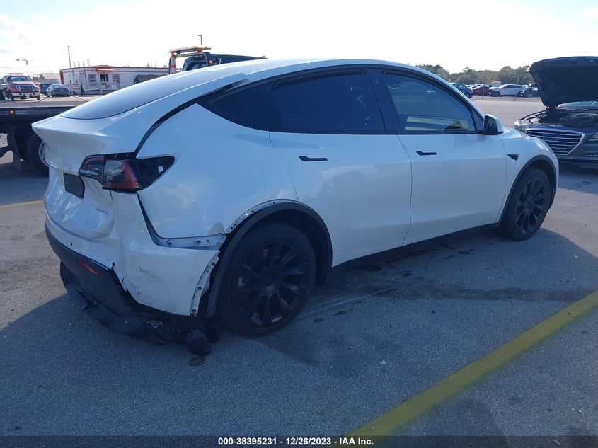 VIN 7SAYGDEE0NF444842 2022 TESLA MODEL Y LONG RANGE DUAL MOTOR ALL-WHEEL DRIVE