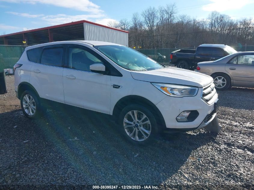 2017 FORD ESCAPE SE - 1FMCU9GD4HUE89193