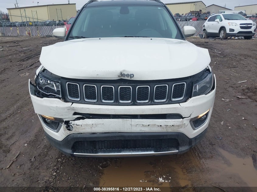 VIN 3C4NJDCB1JT372748 2018 JEEP COMPASS LIMITED