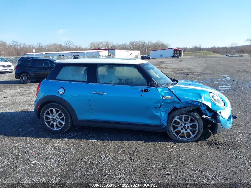 2016 MINI HARDTOP COOPER S - WMWXP7C59G2A43177