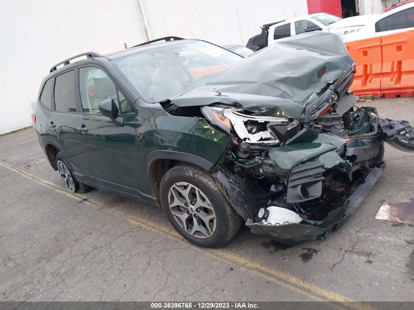 2022 SUBARU FORESTER PREMIUM - JF2SKADC6NH465731