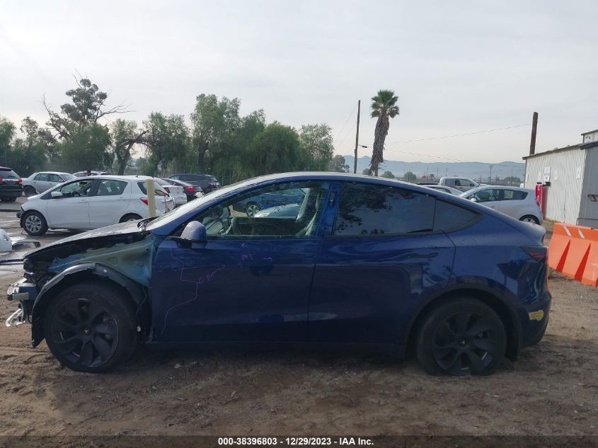 2022 TESLA MODEL Y - 7SAYGDEE6NF559901