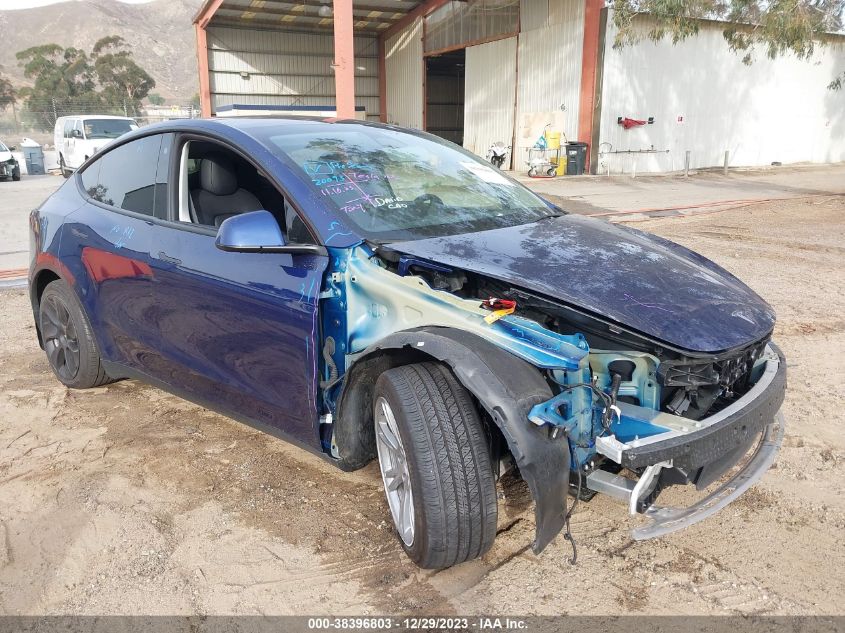 2022 TESLA MODEL Y - 7SAYGDEE6NF559901