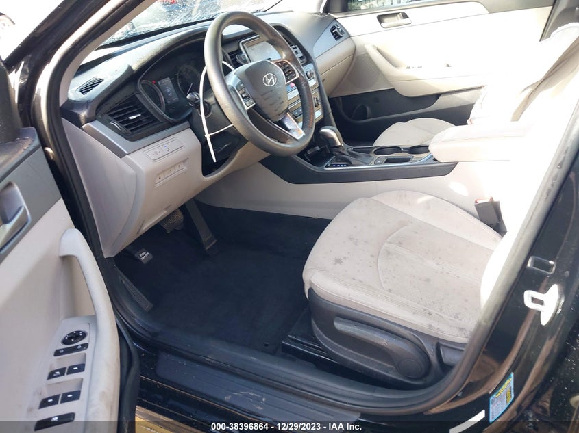 VIN 5NPE24AFXKH754314 2019 HYUNDAI SONATA SE