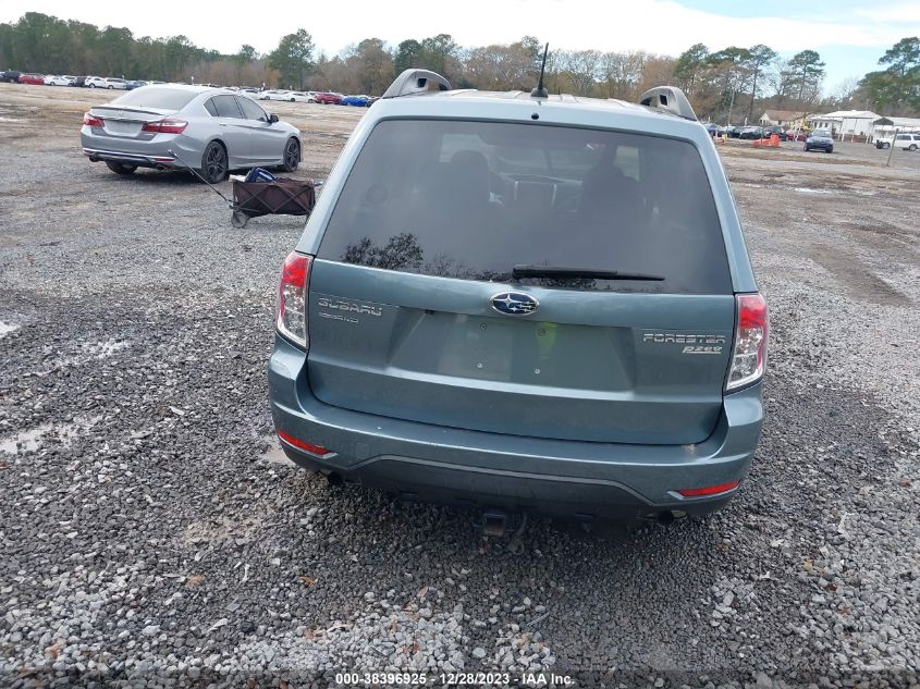 2013 SUBARU FORESTER 2.5X PREMIUM - JF2SHADC1DG443820
