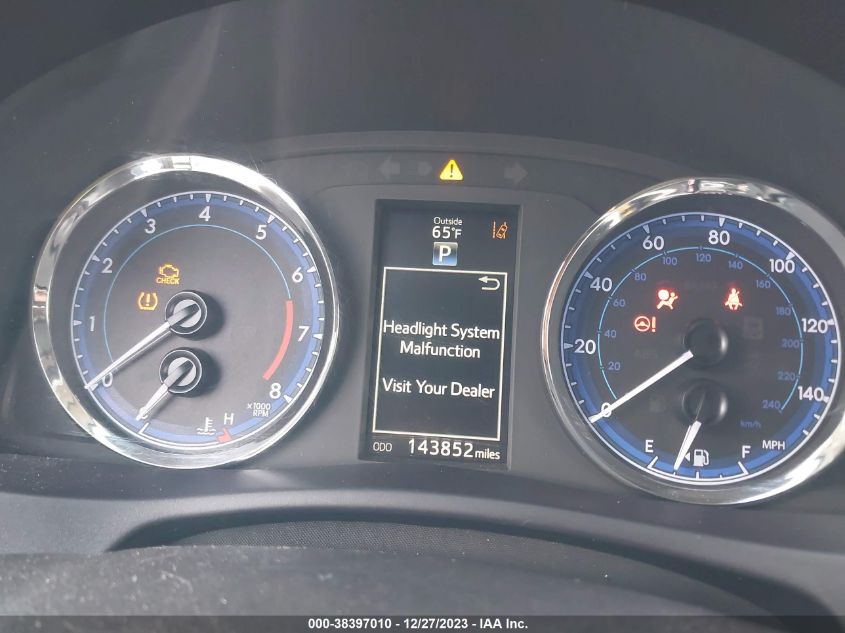 2018 TOYOTA COROLLA SE - 5YFBURHE5JP797001