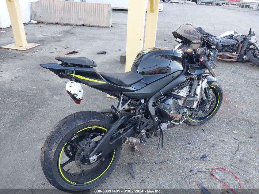 2023 SUZUKI GSX-R1000 - JS1DM11B8P7100533