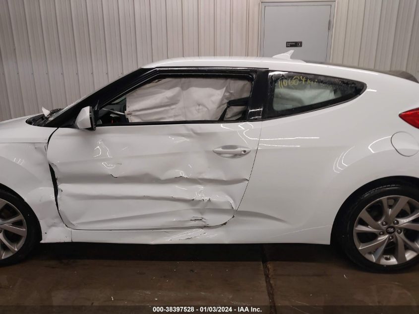 2016 HYUNDAI VELOSTER - KMHTC6AD9GU283926