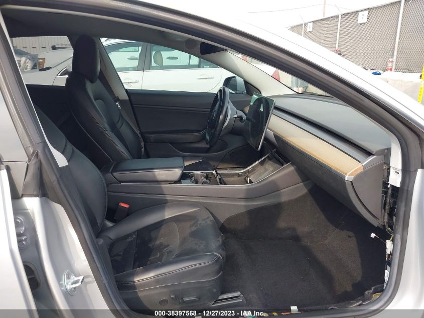 2018 TESLA MODEL 3 LONG RANGE/MID RANGE - 5YJ3E1EA8JF005200