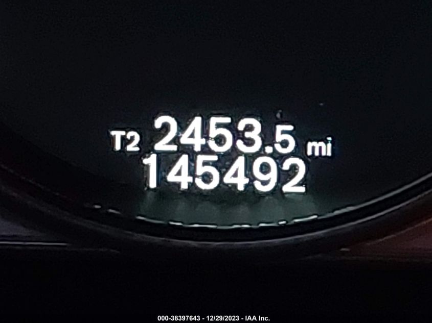 2016 VOLVO XC70 T5 DRIVE-E PREMIER - YV440MBK7G1247136