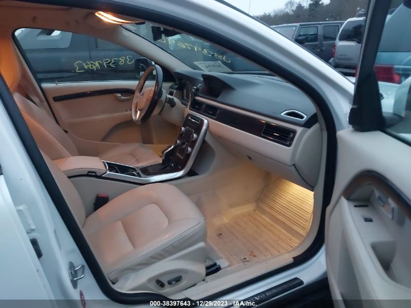 2016 VOLVO XC70 T5 DRIVE-E PREMIER - YV440MBK7G1247136
