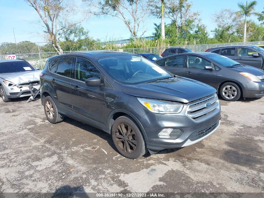 2017 FORD ESCAPE SE - 1FMCU0GD7HUD82215