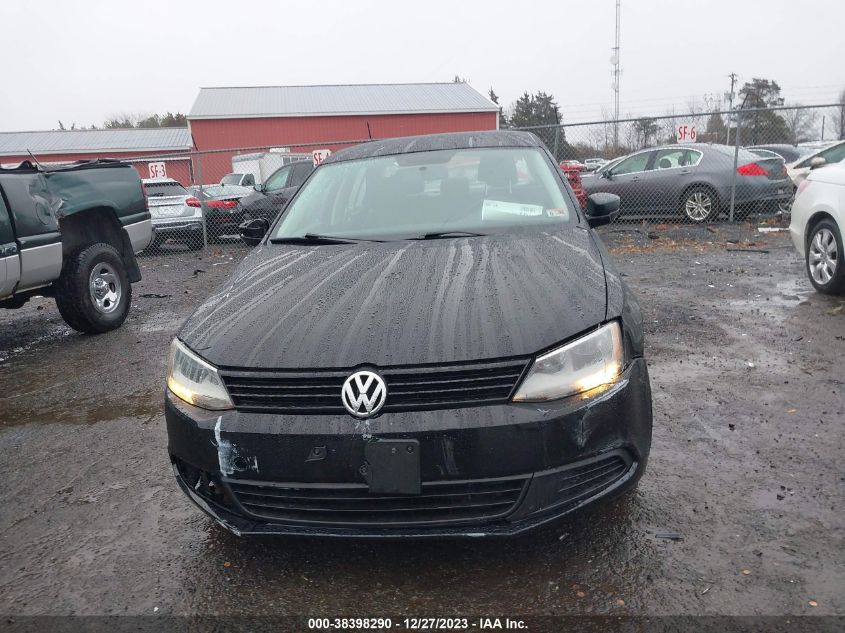 2014 VOLKSWAGEN JETTA 2.0L S - 3VW2K7AJ5EM208332