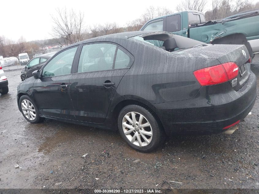 2014 VOLKSWAGEN JETTA 2.0L S - 3VW2K7AJ5EM208332