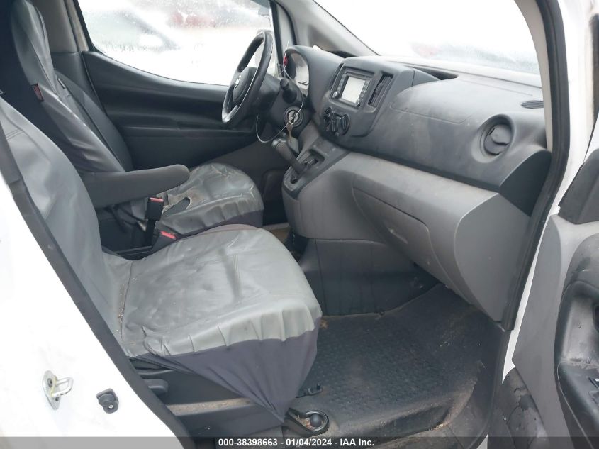 2017 NISSAN NV200 SV - 3N6CM0KN0HK695866