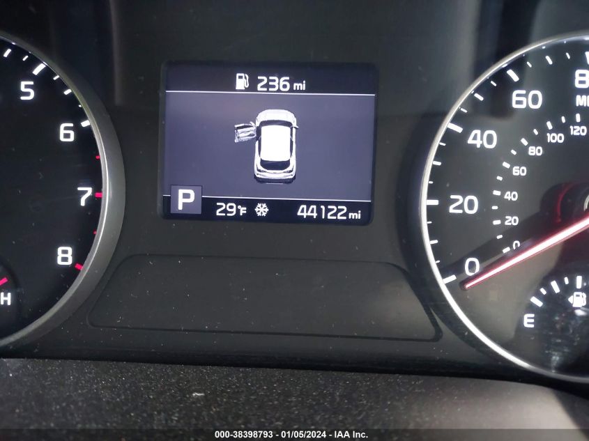 2021 KIA SELTOS S - KNDEUCAA1M7161599
