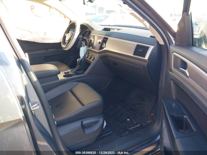 2019 VOLKSWAGEN ATLAS SE - 1V2LR2CA2KC550576