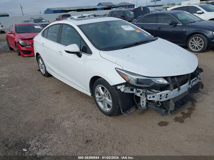 2018 CHEVROLET CRUZE LT - 1G1BE5SM8J7234895