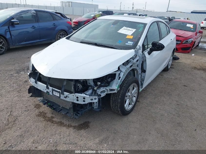 2018 CHEVROLET CRUZE LT - 1G1BE5SM8J7234895
