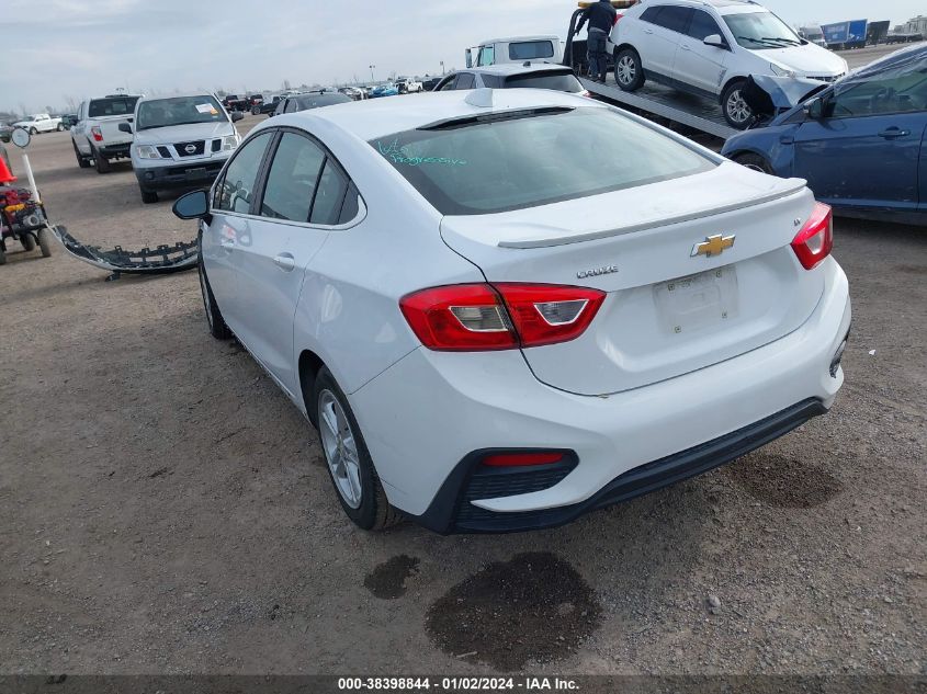 2018 CHEVROLET CRUZE LT - 1G1BE5SM8J7234895