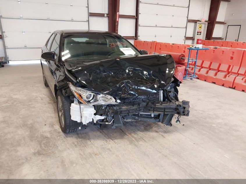 2015 TOYOTA CAMRY SE - 4T1BF1FK6FU974956