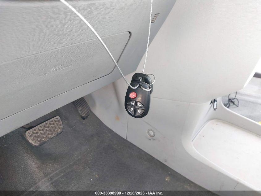 2014 TOYOTA SIENNA LE V6 8 PASSENGER - 5TDKK3DC5ES431074