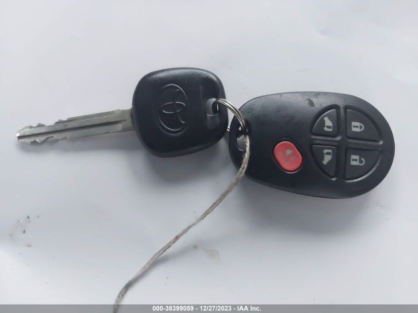 2015 TOYOTA SIENNA LE 8 PASSENGER - 5TDKK3DC0FS567257