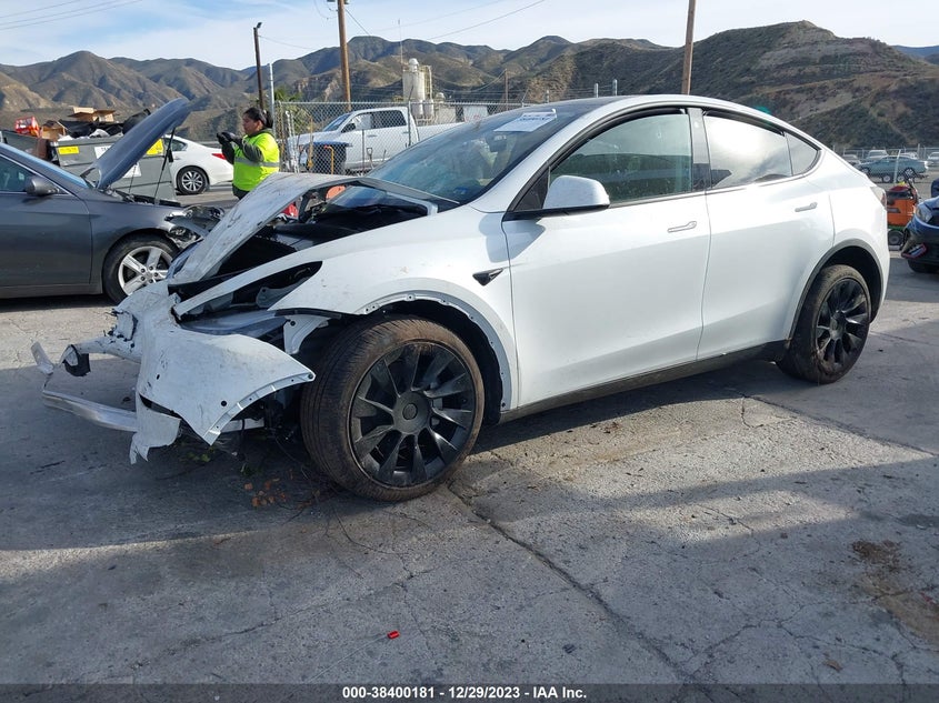 VIN 7SAYGDEE7NF408579 2022 TESLA MODEL Y
