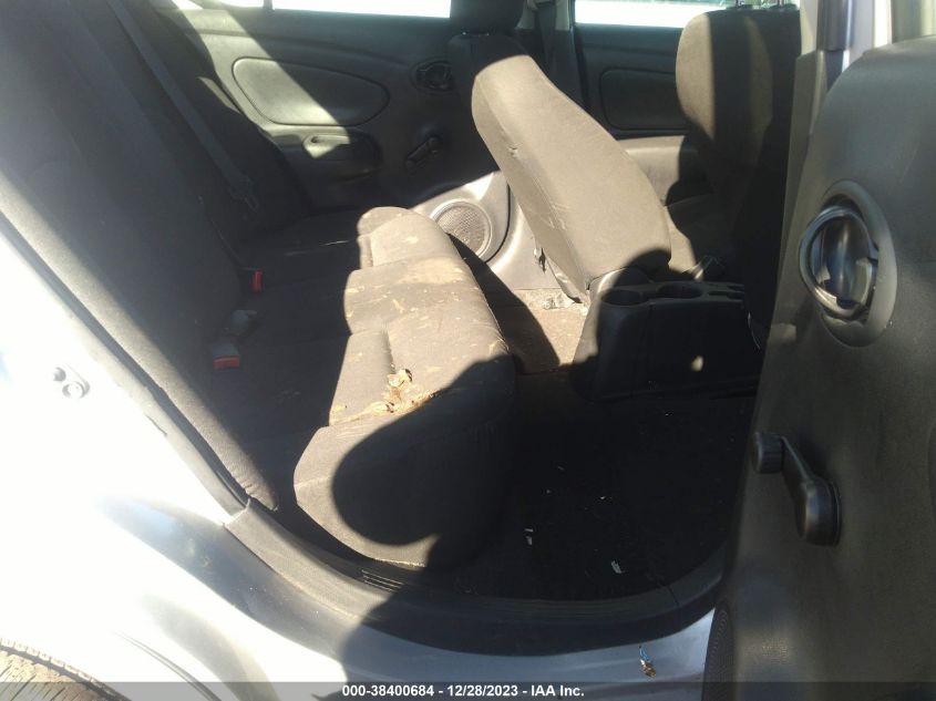 2019 NISSAN VERSA S/S PLUS/SV - 3N1CN7AP7KL829028