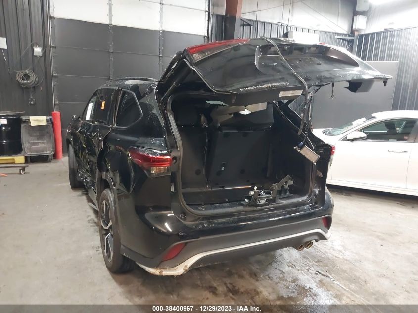 2022 TOYOTA HIGHLANDER XSE - 5TDLZRBH5NS171941