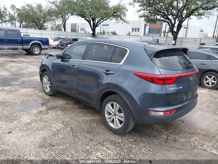 VIN KNDPM3AC8J7464465 2018 KIA SPORTAGE LX