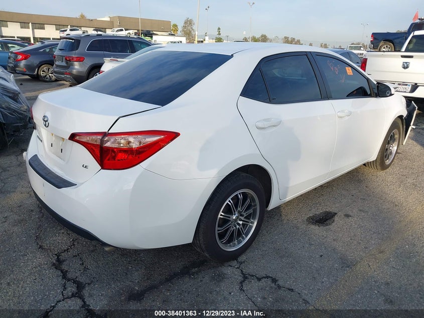 VIN 2T1BURHE1JC113335 2018 TOYOTA COROLLA LE