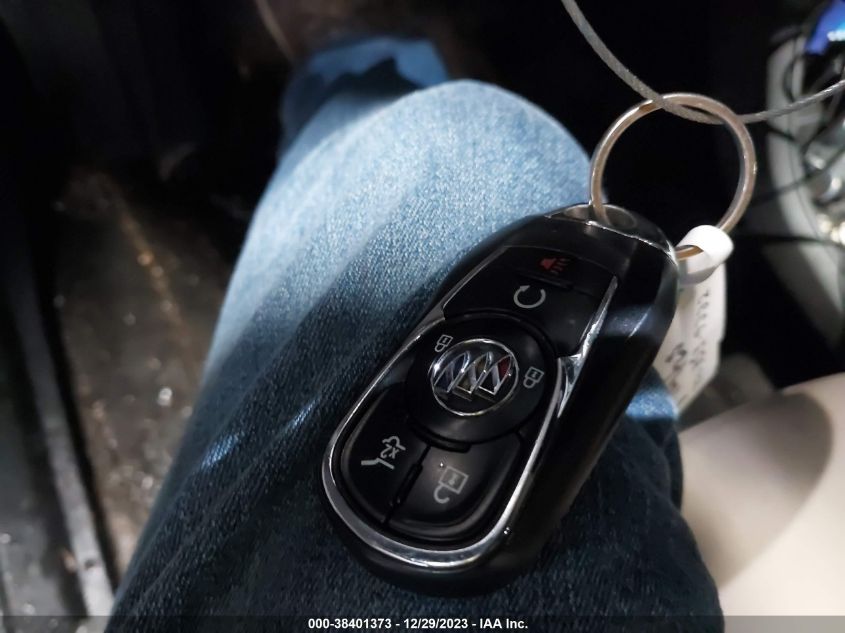 2020 BUICK ENCLAVE ESSENCE - 5GAEVAKWXLJ189173