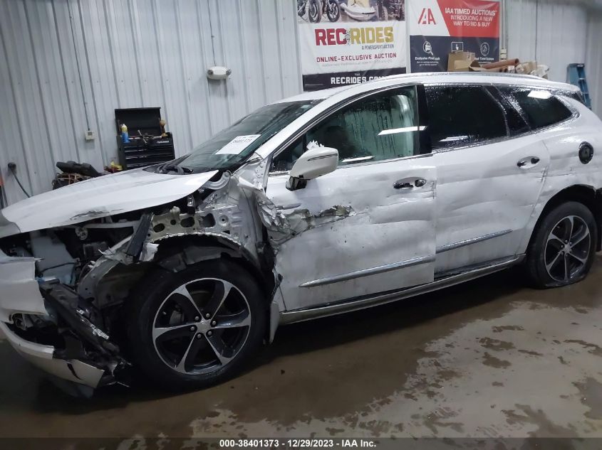 2020 BUICK ENCLAVE ESSENCE - 5GAEVAKWXLJ189173