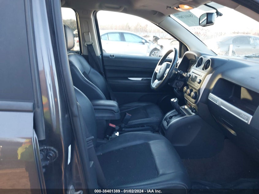 VIN 1C4NJDEB7HD154648 2017 JEEP COMPASS LATITUDE 4X4