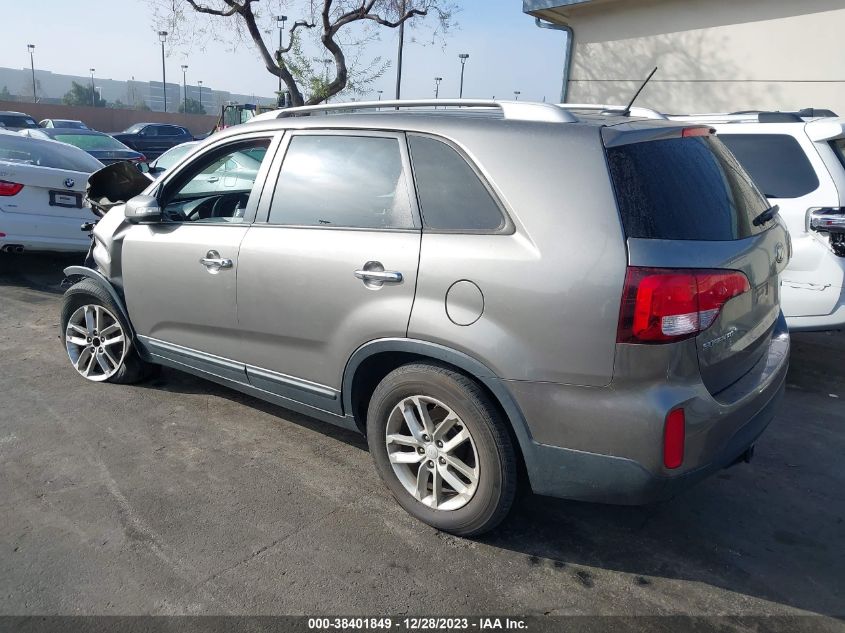2015 KIA SORENTO LX - 5XYKT4A60FG626015