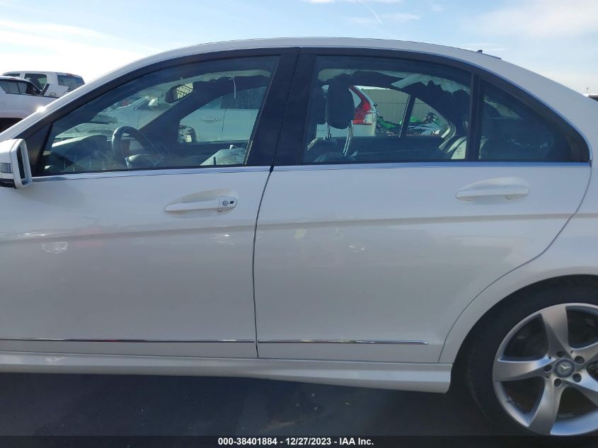 2014 MERCEDES-BENZ C 250 LUXURY/SPORT - WDDGF4HB6EA965298