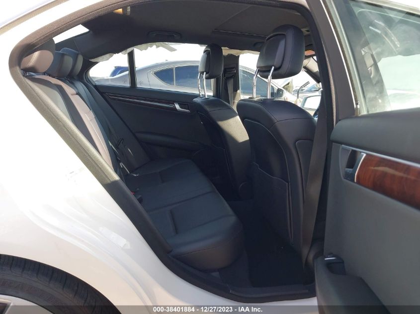 2014 MERCEDES-BENZ C 250 LUXURY/SPORT - WDDGF4HB6EA965298