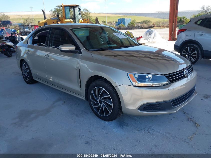 2013 VOLKSWAGEN JETTA 2.5L SE - 3VWDP7AJ1DM236203