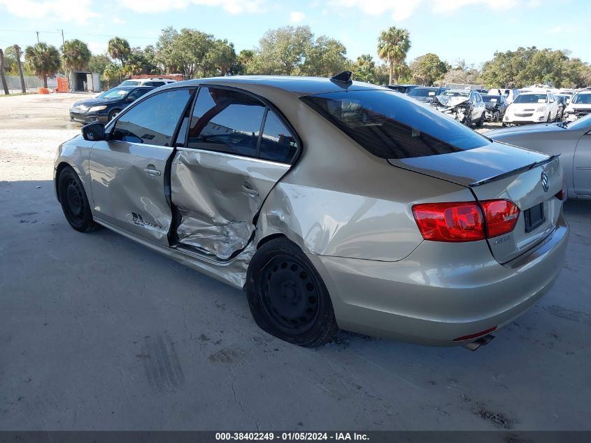 2013 VOLKSWAGEN JETTA 2.5L SE - 3VWDP7AJ1DM236203