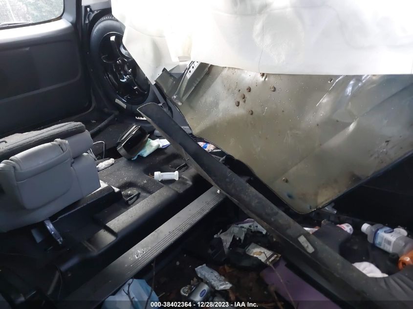 2022 TOYOTA SIENNA XLE - 5TDJRKEC5NS133169