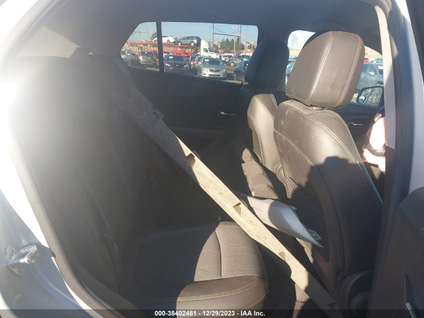 VIN KL7CJPSB2KB887977 2019 CHEVROLET TRAX LT