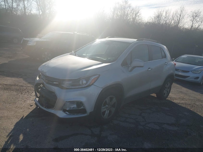 VIN KL7CJPSB2KB887977 2019 CHEVROLET TRAX LT