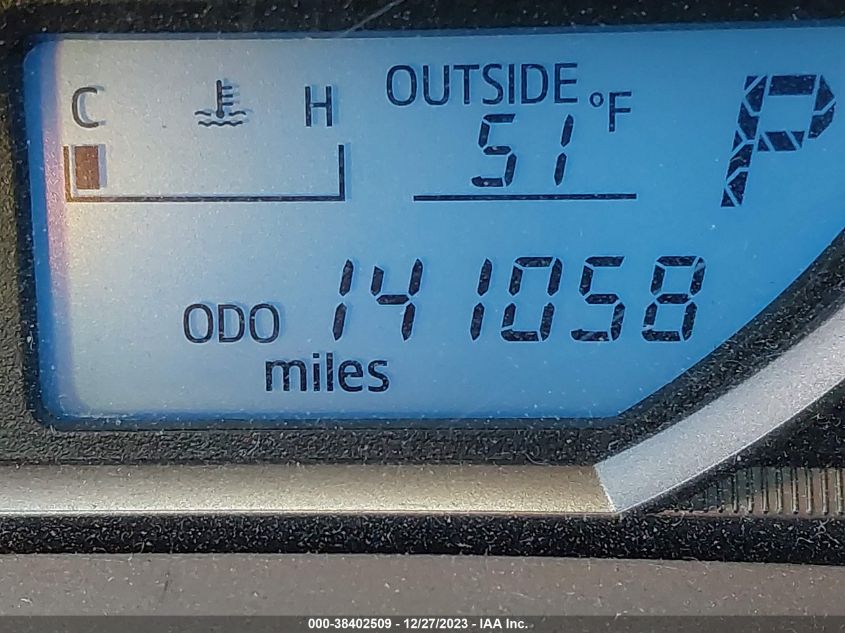 2015 TOYOTA RAV4 LE - JTMZFREV2FJ058421