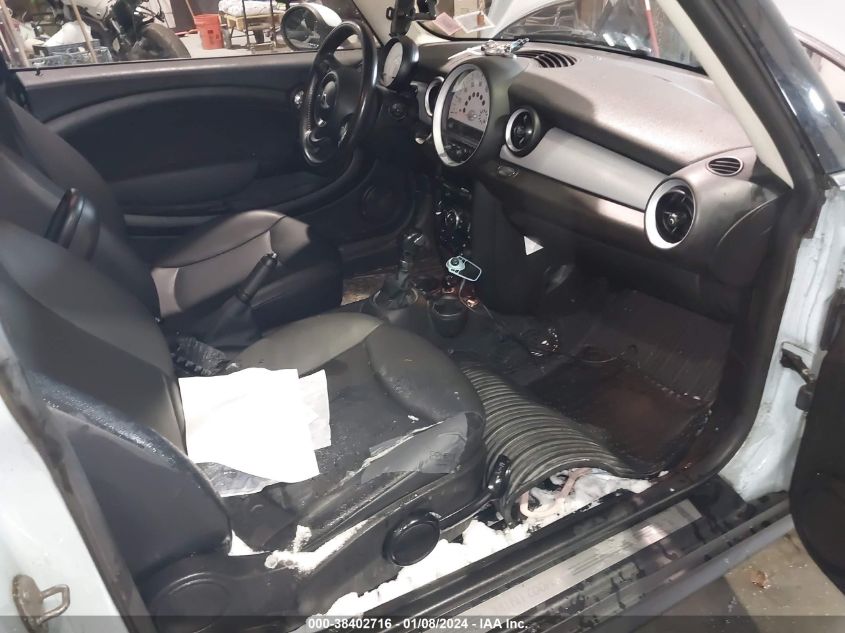 2013 MINI HARDTOP COOPER - WMWSU3C50DT688119