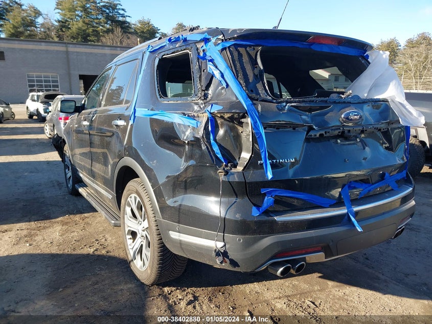 VIN 1FM5K8HT9JGA74793 2018 FORD EXPLORER PLATINUM