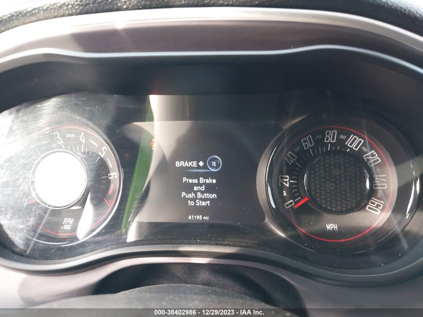 VIN 2C3CDZAG7KH677129 2019 DODGE CHALLENGER SXT
