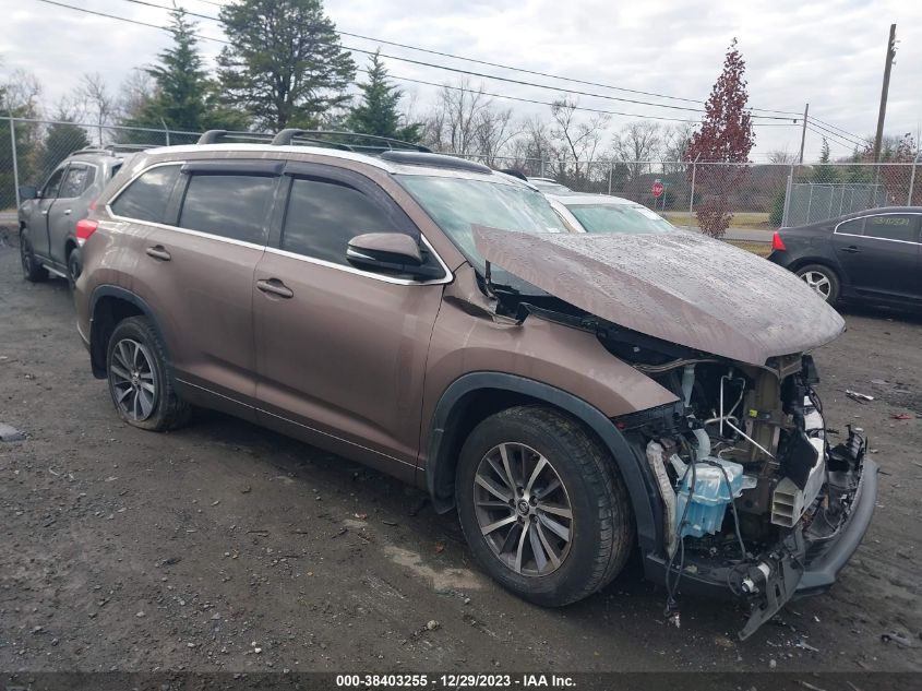 2017 TOYOTA HIGHLANDER SE/XLE - 5TDJZRFH8HS403826